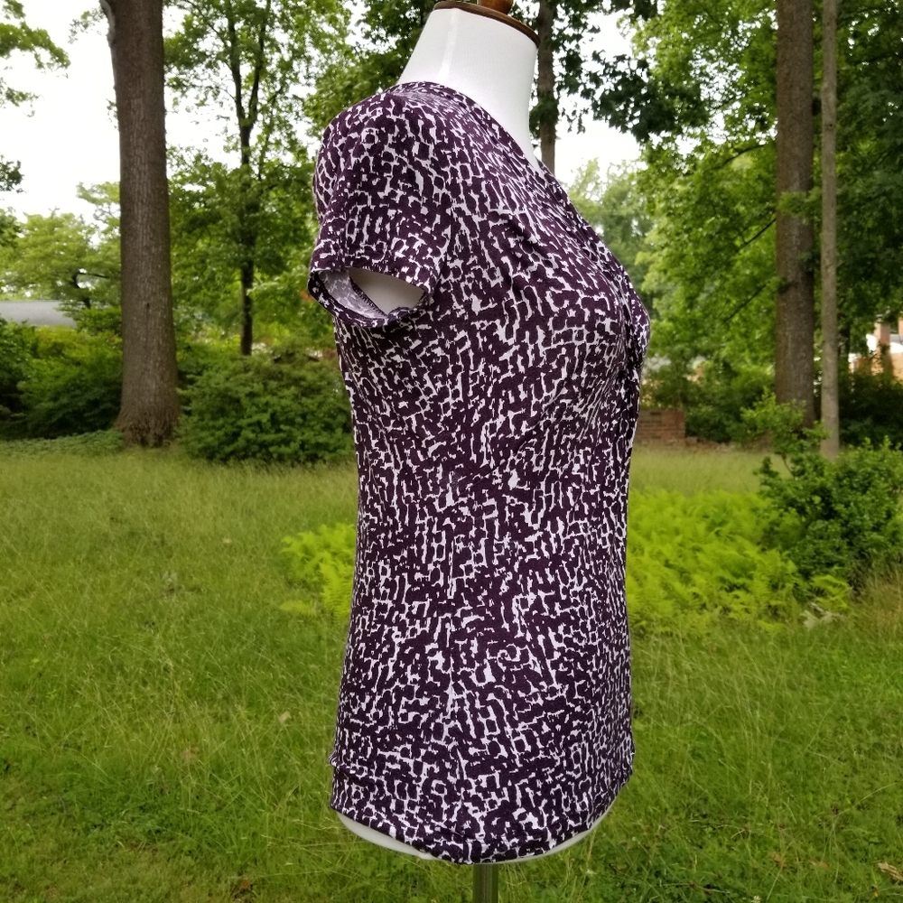 Banana Republic V-neck Purple Abstract Print Top XS - Picture 4 of 10